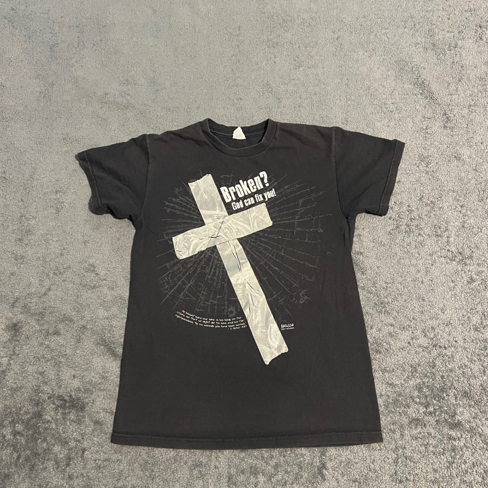 Y2K Kerusso Broken God Can Fix You Christian Cross Graphic T-Shirt Black Small